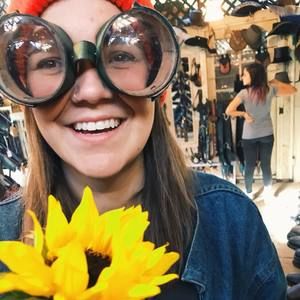 Meet your Posher, Taylor